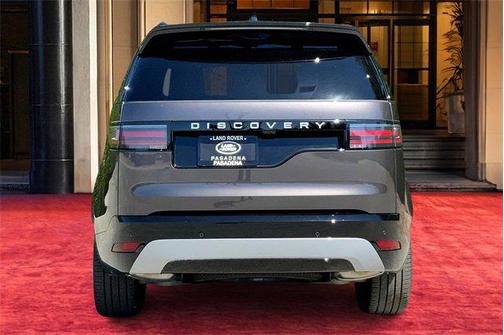 2024 Land Rover Discovery P360 Metropolitan Edition