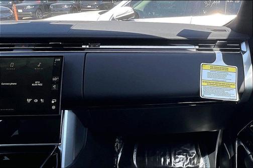 Santorini Black 2026 Land Rover Range Rover P400 SE 7 Seat