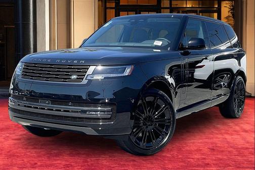 Santorini Black 2026 Land Rover Range Rover P400 SE 7 Seat