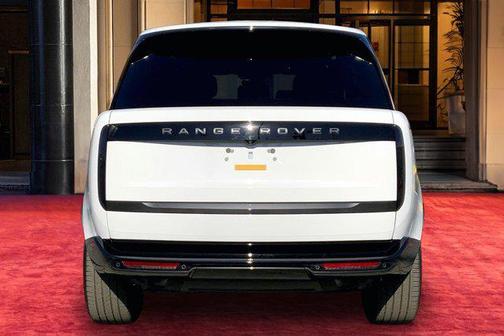 2026 Land Rover Range Rover P400 SE 7 Seat