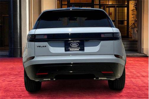 2026 Land Rover Range Rover Velar P250 SE R-Dynamic