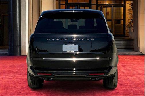 2025 Land Rover Range Rover P530 SE