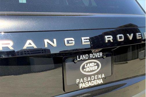 2025 Land Rover Range Rover P400 SE 7 Seat