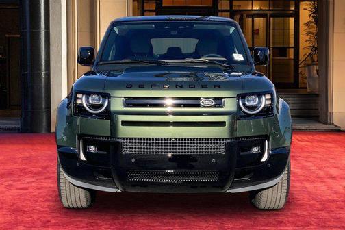 2026 Land Rover Defender P400 X-Dynamic SE