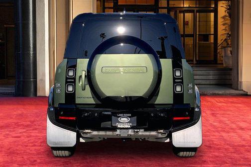 2026 Land Rover Defender P400 X-Dynamic SE