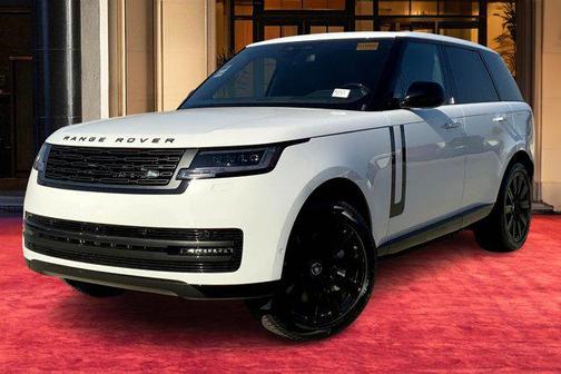 2025 Land Rover Range Rover P550e SE