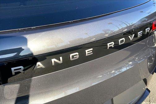 2026 Land Rover Range Rover Sport SE