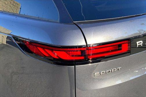 2026 Land Rover Range Rover Sport SE