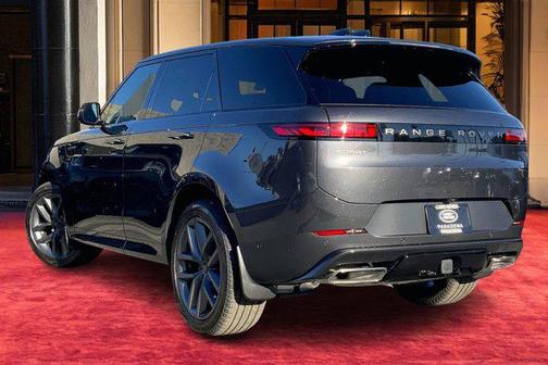 2026 Land Rover Range Rover Sport SE