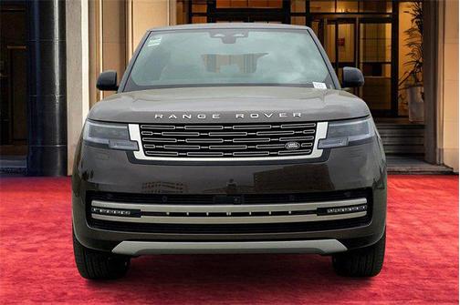 2025 Land Rover Range Rover P530 SE 7 Seat