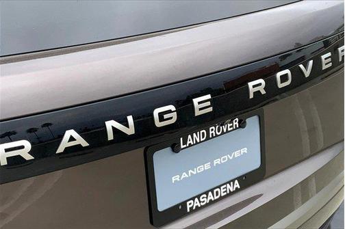 2025 Land Rover Range Rover P530 SE 7 Seat