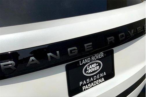 2025 Land Rover Range Rover P530 SE 7 Seat