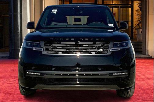 2025 Land Rover Range Rover P530 SE 7 Seat