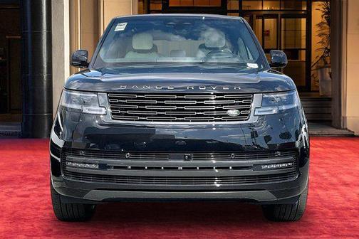 1ag/Black 2026 Land Rover Range Rover P400 SE 7 Seat