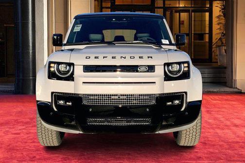 2026 Land Rover Defender P400 X-Dynamic SE