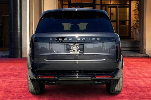 2025 Land Rover Range Rover P530 SE