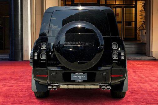 2025 Land Rover Defender V8