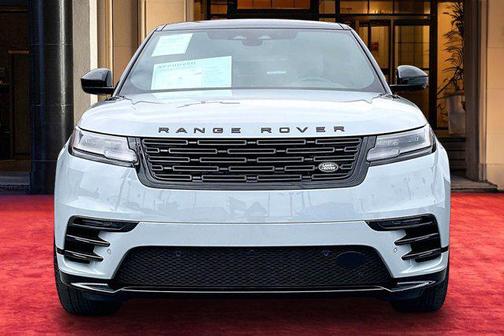 Arroios Grey Metallic 2024 Land Rover Range Rover Velar P250 SE R-Dynamic