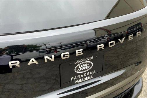 2025 Land Rover Range Rover P400 SE
