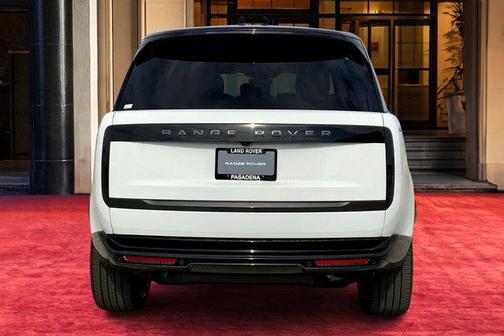 2025 Land Rover Range Rover P400 SE 7 Seat