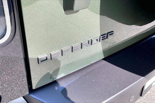 2026 Land Rover Defender P400 X-Dynamic SE