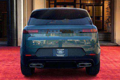 2025 Land Rover Range Rover Sport SE