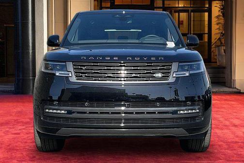 1ag/Black 2026 Land Rover Range Rover P400 SE 7 Seat