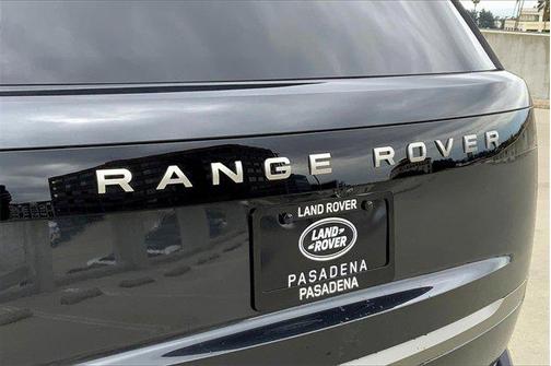 2025 Land Rover Range Rover P530 SE