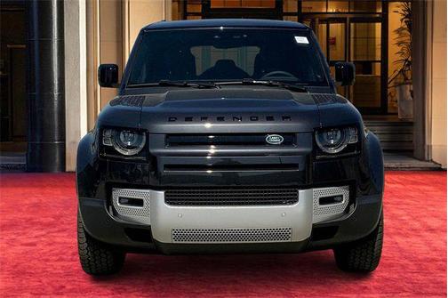 2025 Land Rover Defender 110 P400 S