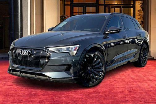 2019 Audi e-tron Premium Plus