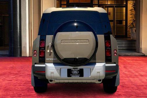 2025 Land Rover Defender 130 P300 S