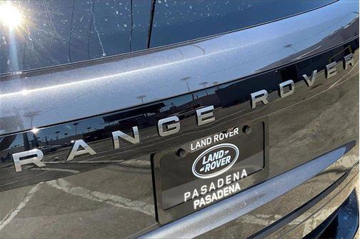 2025 Land Rover Range Rover P550e SE