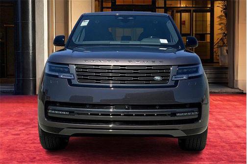 2025 Land Rover Range Rover P400 SE