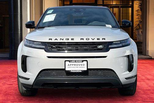 Seoul Pearl Silver Metallic 2025 Land Rover Range Rover Evoque Core S