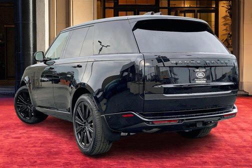 2026 Land Rover Range Rover P400 SE