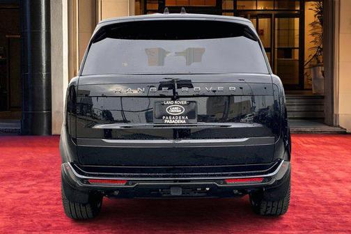 2026 Land Rover Range Rover P400 SE