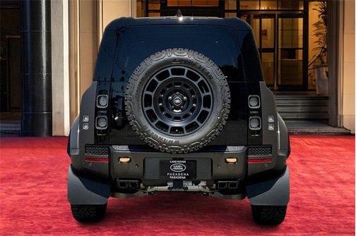 2025 Land Rover Defender P635 OCTA