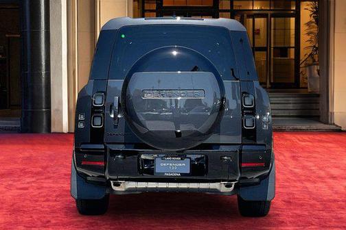 Carpathian Grey Premium Metallic 2026 Land Rover Defender P400 X-Dynamic SE