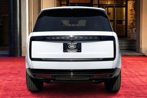 2026 Land Rover Range Rover P530 SE