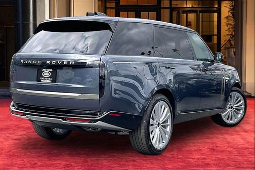 Varesine Blue Metallic 2026 Land Rover Range Rover P530 SE 7 Seat
