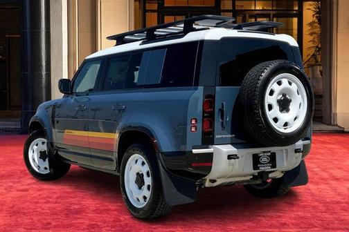 2025 Land Rover Defender 110 P300