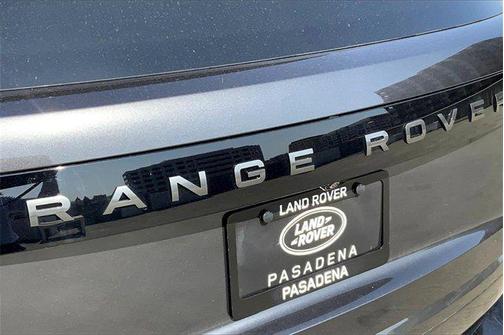 2025 Land Rover Range Rover P530 SE 7 Seat