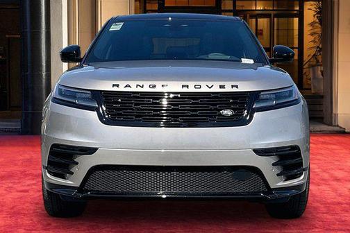 Batumi Gold Premium Metallic 2026 Land Rover Range Rover Velar P400 Dynamic SE