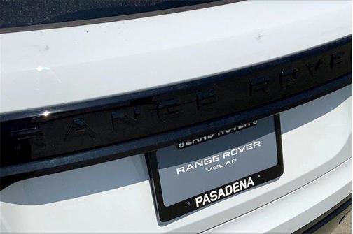 2026 Land Rover Range Rover Velar P400 Dynamic SE