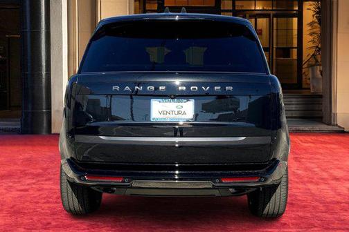 2025 Land Rover Range Rover P400 SE