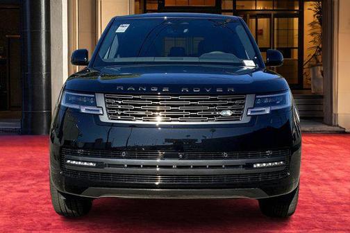 2025 Land Rover Range Rover P400 SE