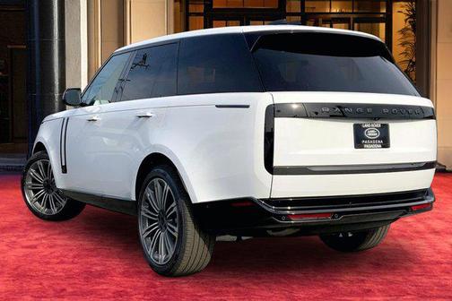 2026 Land Rover Range Rover P400 SE