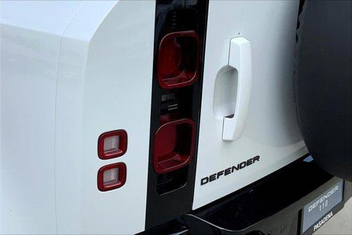2025 Land Rover Defender 110 P400 X-Dynamic SE