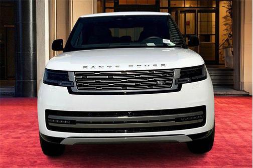 2025 Land Rover Range Rover P400 SE 7 Seat