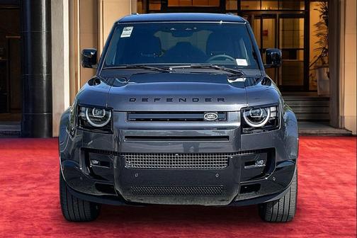 Carpathian Grey Premium Metallic 2026 Land Rover Defender P400 X-Dynamic SE